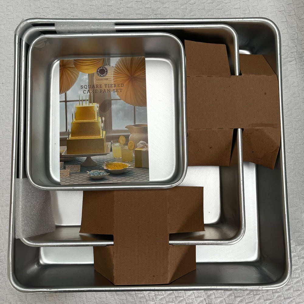 Square Tiered Cake Pan Set